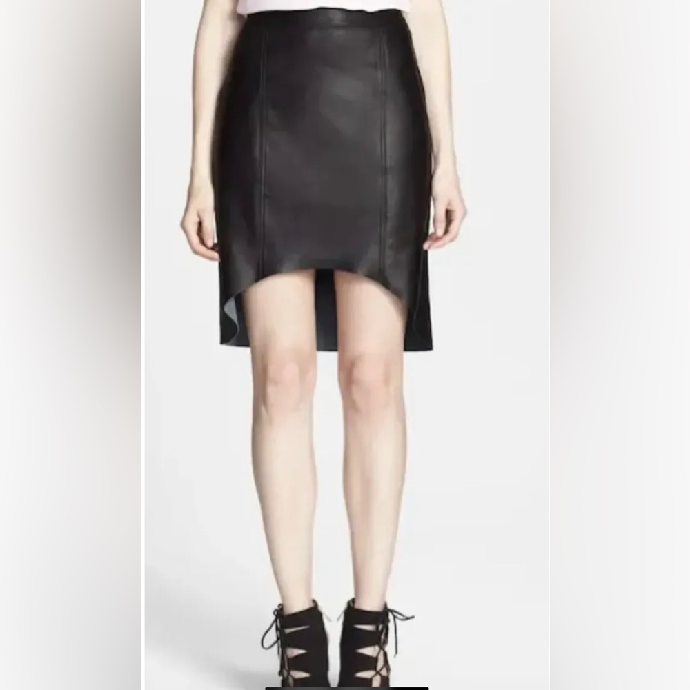 TROUVE NORDSTROM CURVED HEM BLACK LEATHER SKIRT Size 4